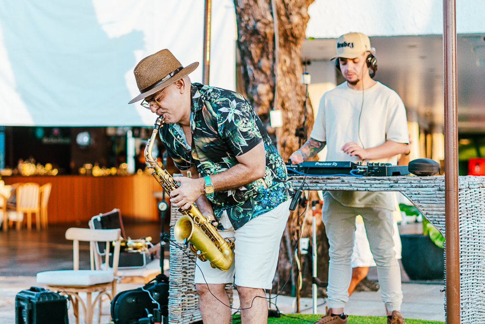 Chris Live Sax Ft. Dj Lorenzo (1)