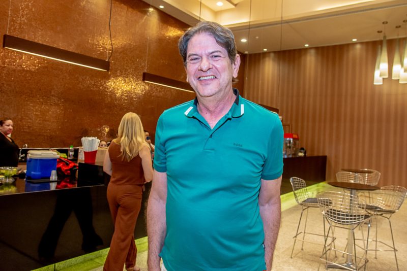 Show Inédito - ”Causos, Cantos e Poesias”celebra aniversário de Waldonys no RioMar