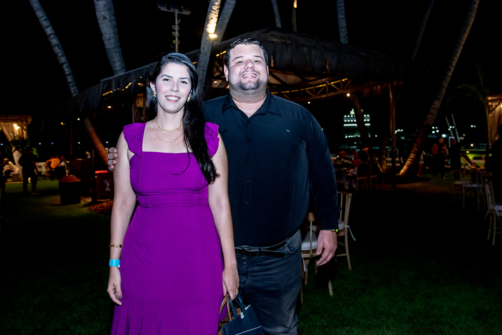 Clarisse Alves E Rodrigo Colares
