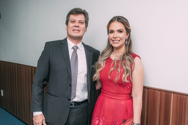 Reconhecimento - Cláudio Dias Branco é agraciado com a Medalha Boticário Ferreira na CMFOR