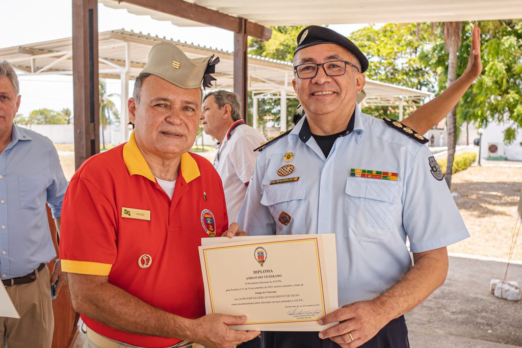 Comandante Sales E Coronel Kilderlan