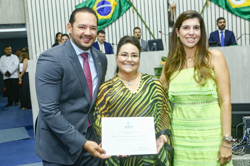 Trajetória de Sucesso - Grupo Cidade de Comunicação recebe homenagem na Alece por seus 45 anos de atuação