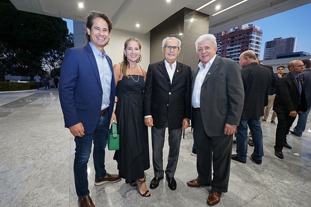Davi Rodrigues E Patriciana Rodrigues, Fernando Rodrigues E Deusmar Queirós (2)