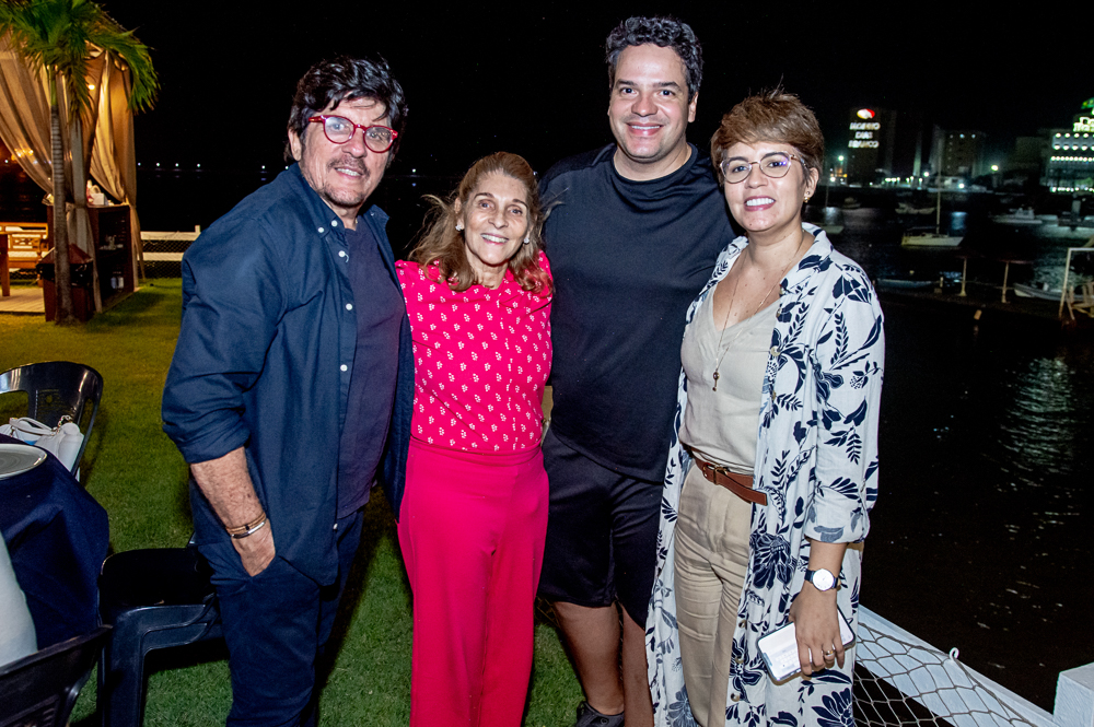 Dito Machado, Silvia Regufe, Thiago Holanda E Tati Cordeiro