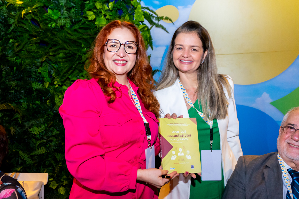 Enid Câmara E Yrwana Albuquerque (1)