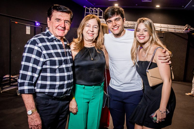 Show Inédito - ”Causos, Cantos e Poesias”celebra aniversário de Waldonys no RioMar