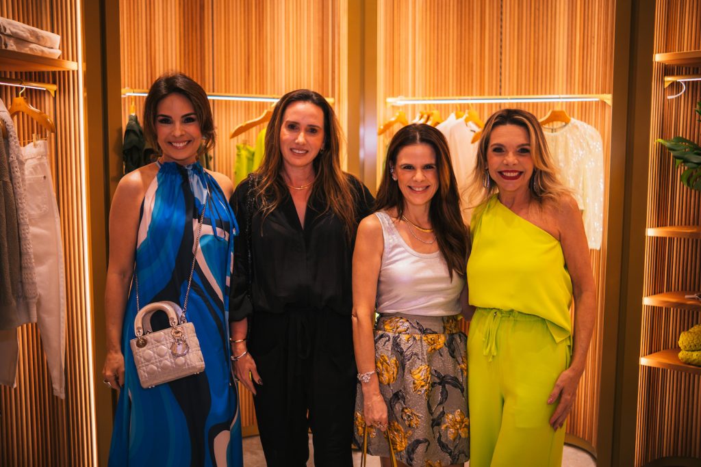 Eveline Fujita, Roberta Nogueira, Niedja Bezerra E Liliana Porto