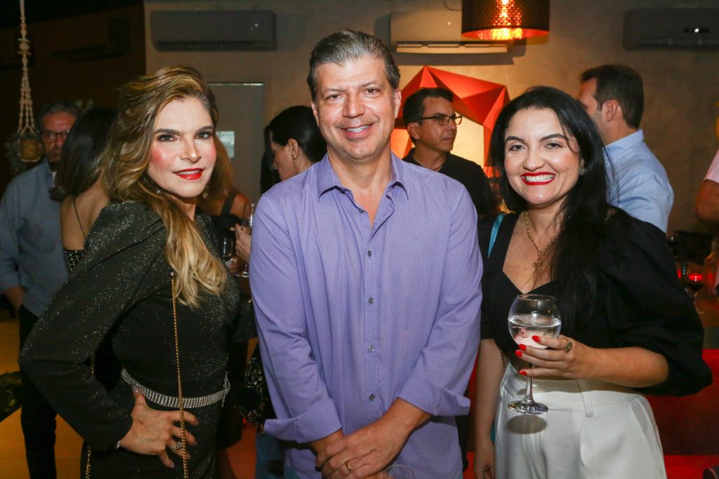 Fabiana Lustosa, Mario Albuquerque E Anaiara Lucena (1)