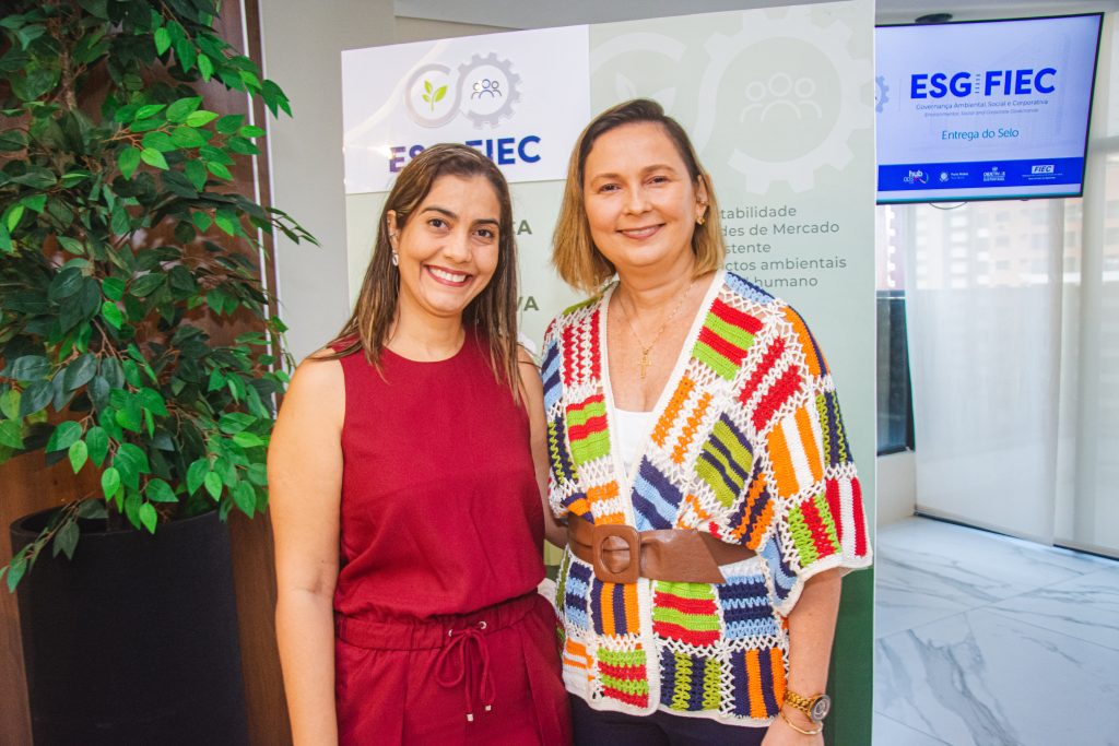 Geisia Vieira E Renata Santiago