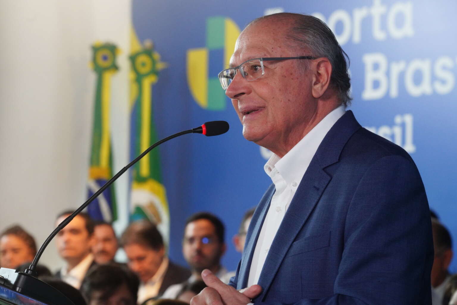 Compradores de oito países conhecem artesanato cearense durante evento com participação de Geraldo Alckmin