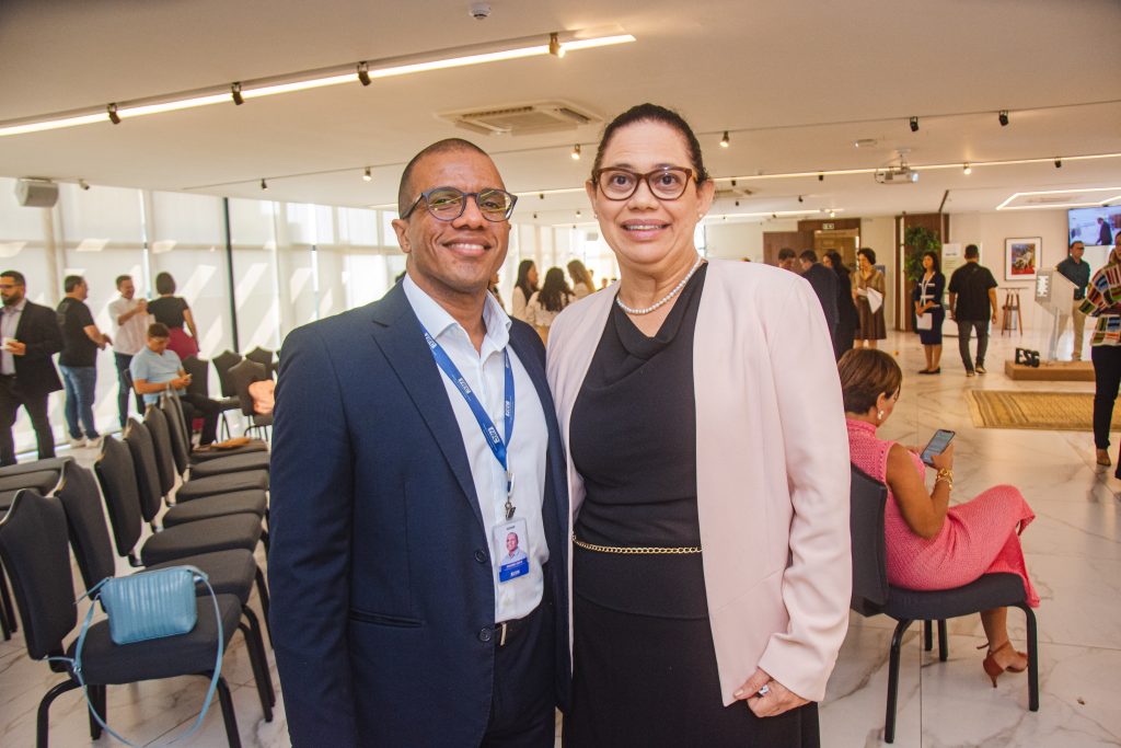 Giovanni Santos E Milene Pereira