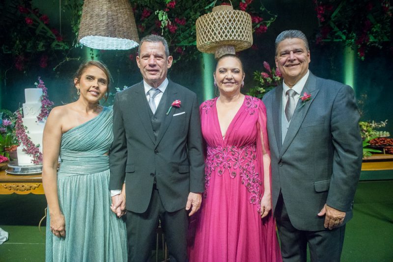 Marriage - Carolina Cialdini e Matheus Gazzineo trocam alianças no altar do Santuário do Líbano