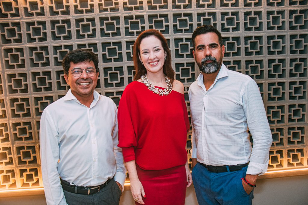 Henrique Javi, Debora Sombra E Mauricio Junior