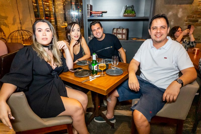 MUSICALIDADE - Nayra Costa e Di Ferreira comandam Super Quinta do Moleskine