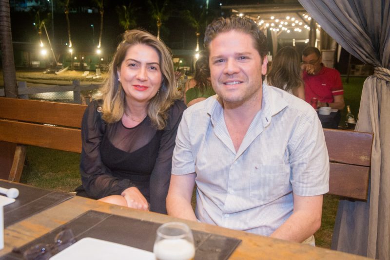 Quinta a Bordo - Nathália Castro comanda a animação no Iate Clube de Fortaleza