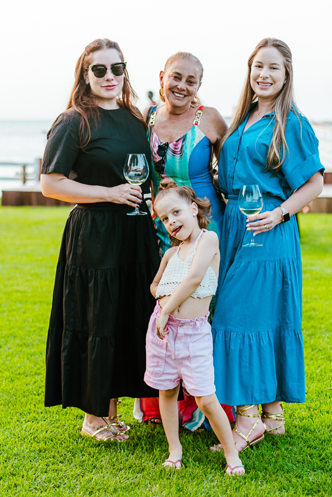 Laís, Silvia, Bruna E Luisa Arouche