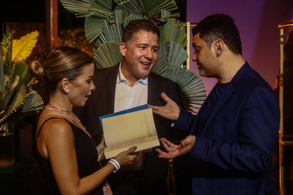 Lançamento Do Livro E Aniversario Bruno Queiroz (18)