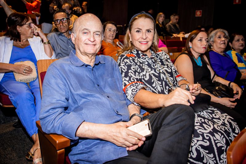 Show Inédito - ”Causos, Cantos e Poesias”celebra aniversário de Waldonys no RioMar