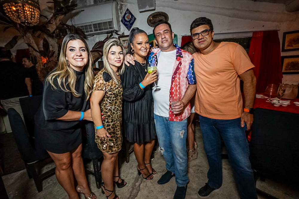 Lina Felício, Juliana Holanda, Carol Nêga, Roberto Markan E Marcelo Braga