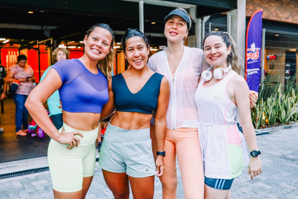 Livia Almeida, Fernanda Dantas, Rebeca Mesquita E Camila Tavares