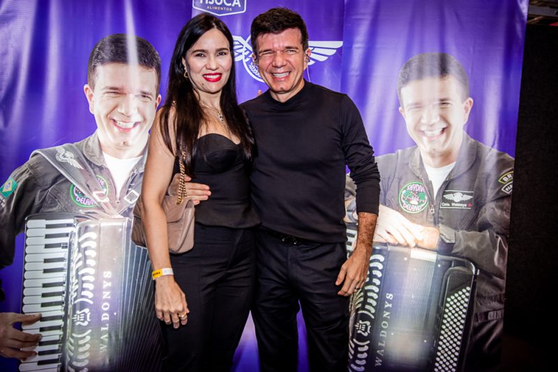 Show Inédito - ”Causos, Cantos e Poesias”celebra aniversário de Waldonys no RioMar