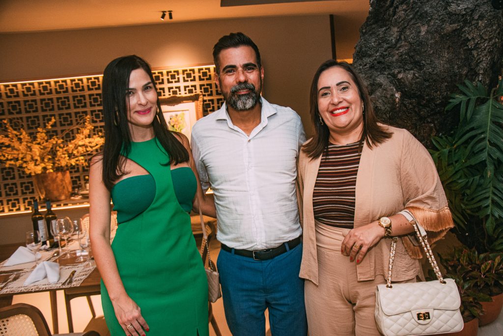 Luciana Yarzon, Mauricio Junior E Alessandra Joca