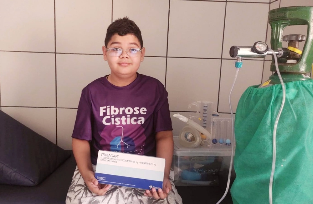 Garoto cearense precisa de apoio para comprar remédio contra a fibrose cística