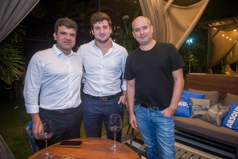 Quinta a Bordo - Nathália Castro comanda a animação no Iate Clube de Fortaleza