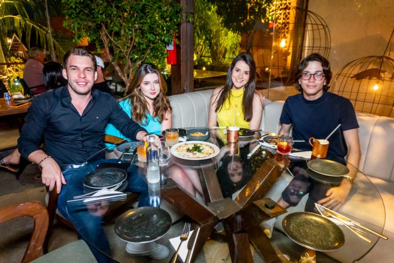 MUSICALIDADE - Nayra Costa e Di Ferreira comandam Super Quinta do Moleskine