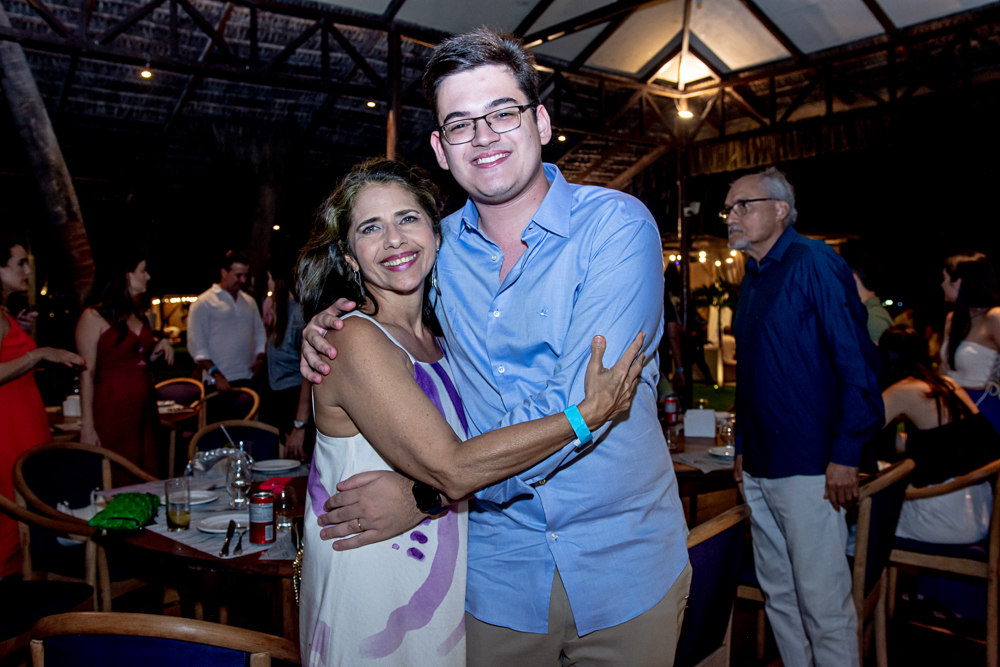 Maria Claúdia Lobo E Carmelo Neto