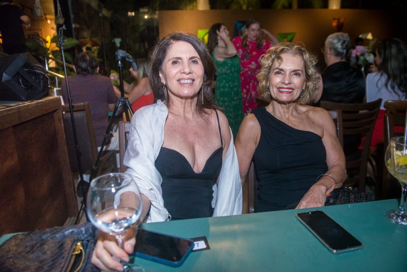 Duplo Brinde - Jazz Night no Pipo marca o aniversário de casamento de Isabella Ney e Pedro Gurjão