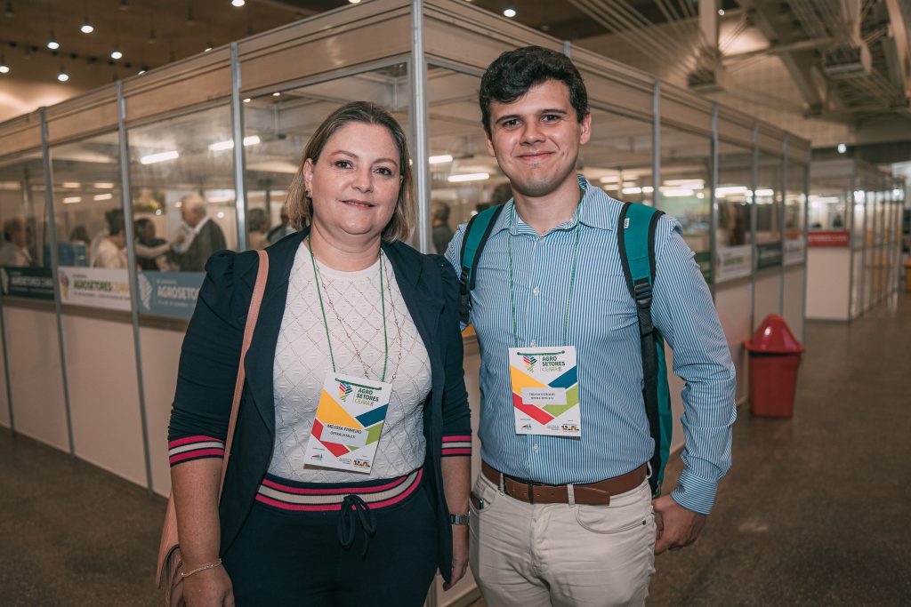 Melissa Pinheiro E Thiago Giralde