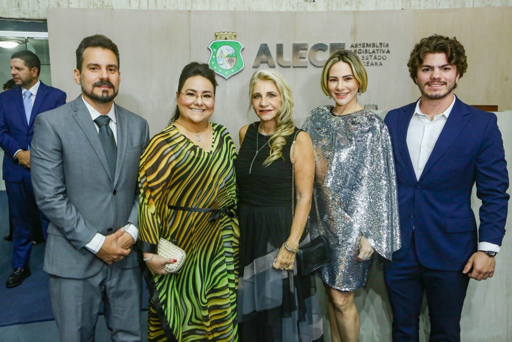 Miguel, Maiara, Rosangela, Gaida E Michael Dias (3)