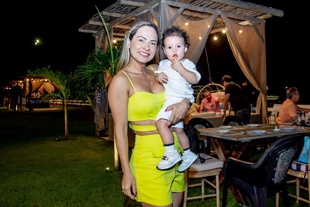 Mônica Oliveira E Francesco Salomão