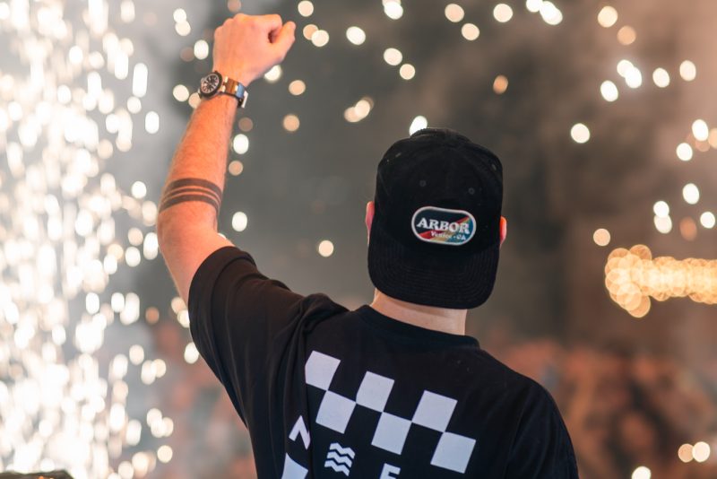 Fervo na beach - Cumbuco Weekend: festival agita o litoral cearense