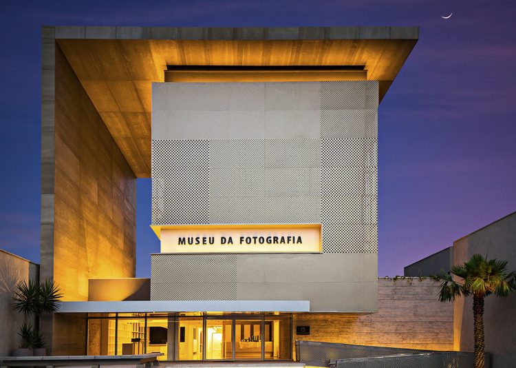 Museu da Fotografia Fortaleza revisita cultura digital dos anos 2000 com oficina sobre Cyber-Shot