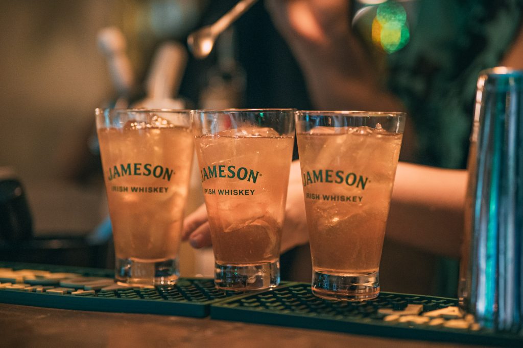 
				Noite de Drinks com Pernod Ricard no Colosso 
				