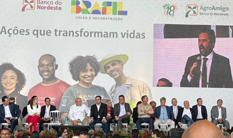 Sarto comparece a evento com Lula, Camilo e Elmano em Fortaleza