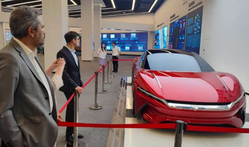 Elmano visita fábrica da BYD na China: “Oportunidade para dialogar sobre a ampliação de parcerias”