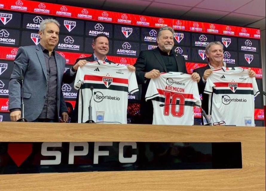 Ademicon fecha patrocínio com o São Paulo, Tri-campeão Mundial de Clubes Ademicon fecha patrocínio com o São Paulo, Tri-campeão Mundial de Clubes