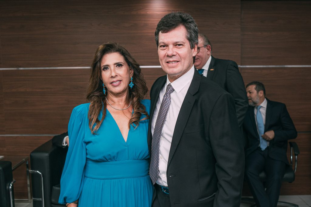 Regina Ximenes E Claudio Dias Branco