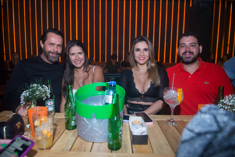 Rômulo Gradvolh, Maria Cláudia Neris, Camila Rodrigues E Raul Neris (4)