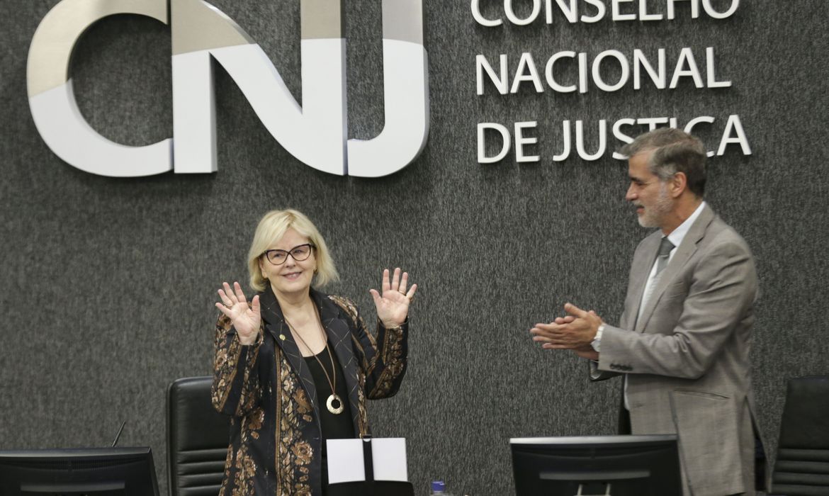 Ministra Rosa Weber participa de última sessão na presidência do CNJ