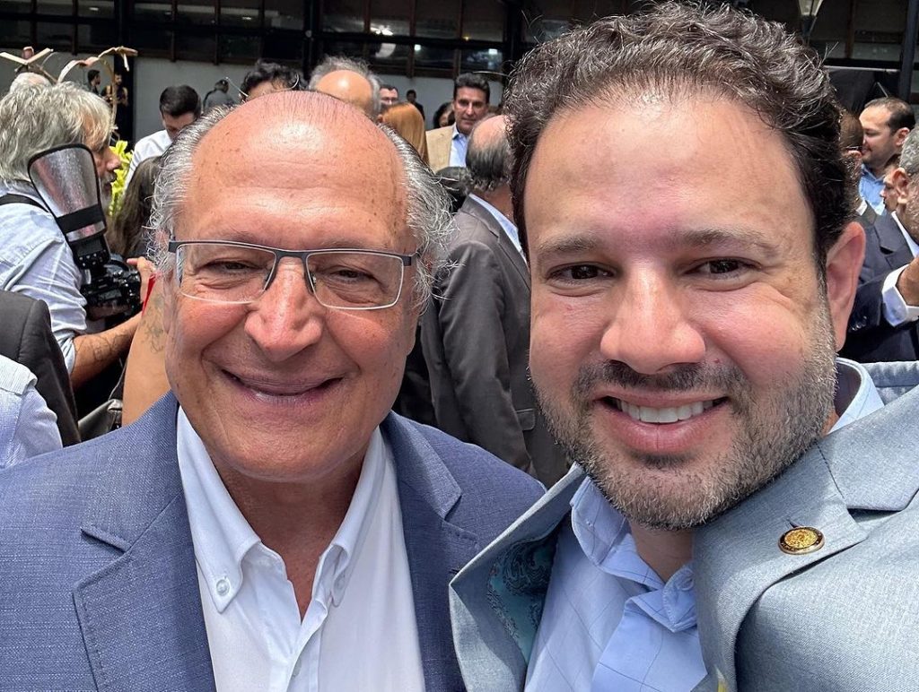 Léo Couto celebra vinda de Alckmin ao Ceará: ‘Justamente no dia em que o índice de desemprego caiu em nosso país’