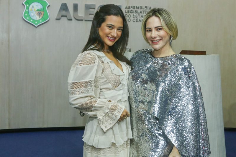 Trajetória de Sucesso - Grupo Cidade de Comunicação recebe homenagem na Alece por seus 45 anos de atuação