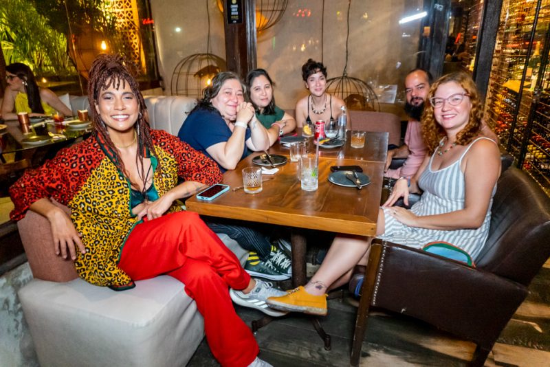 MUSICALIDADE - Nayra Costa e Di Ferreira comandam Super Quinta do Moleskine