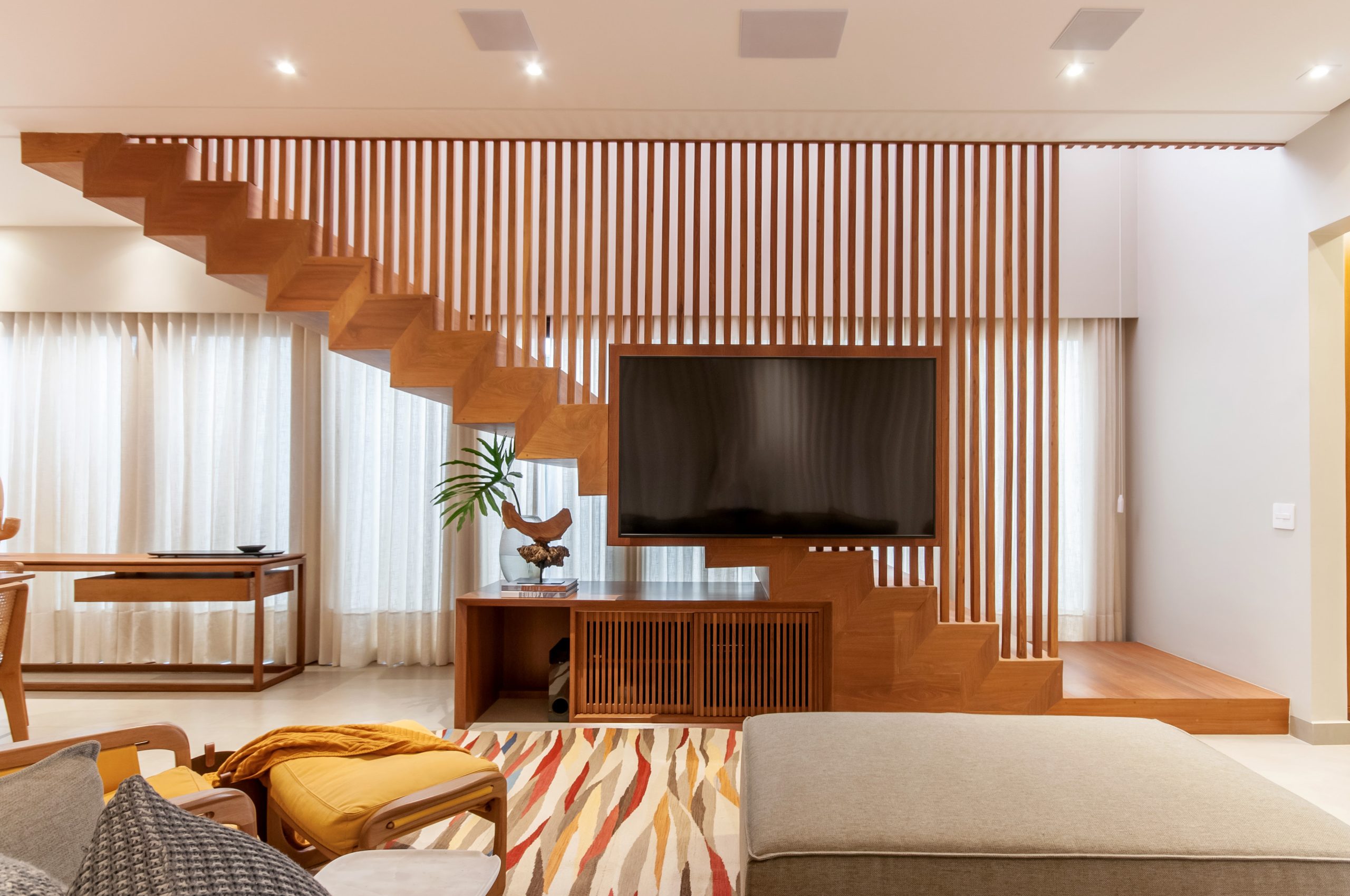 A madeira e suas diversas facetas na arquitetura de interiores A madeira e suas diversas facetas na arquitetura de interiores