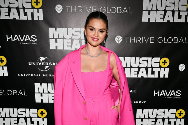 Selena Gomez usa Tiffany & Co. no Music + Health Summit em LA