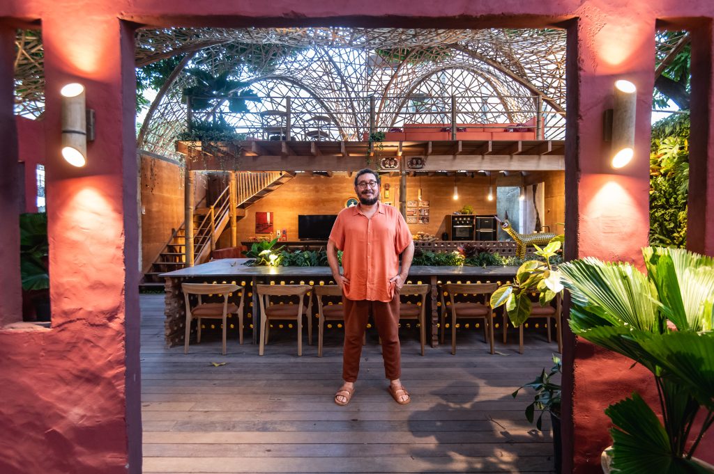 Victoreleuterio Ney Filho Comedoria 311