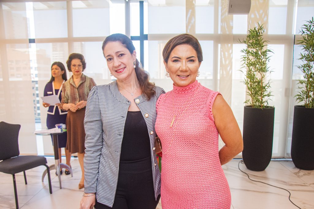 Vivian Albuquerque E Alcileia Farias